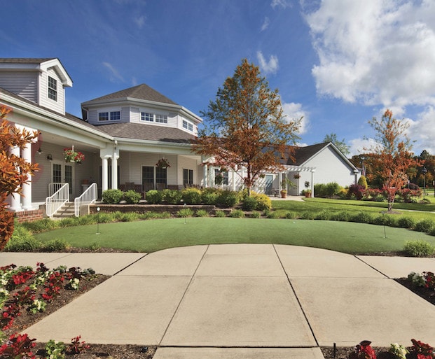 Crestwood Manor